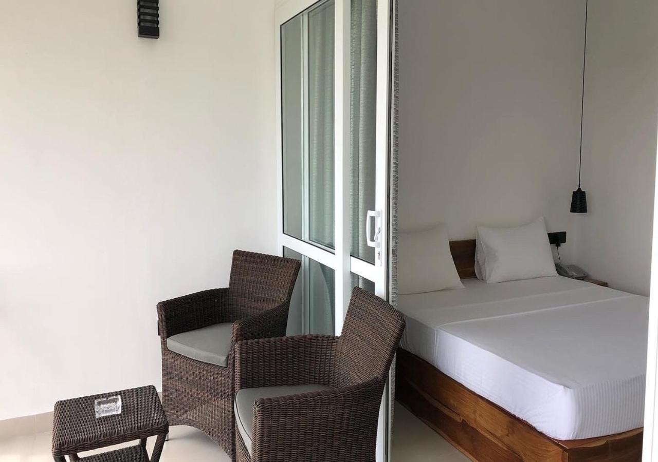 Hotel Atteriya Sigirija Zewnętrze zdjęcie